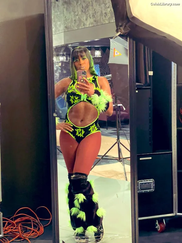 Trinity Fatu (Naomi) photo 19 of 404