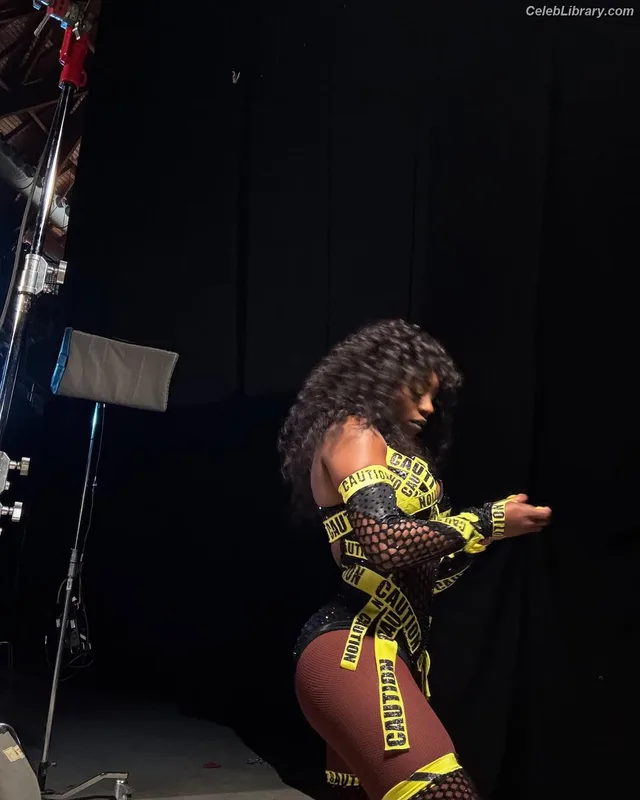 Trinity Fatu (Naomi) photo 9 of 404