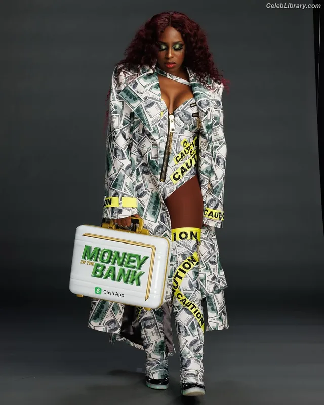 Trinity Fatu (Naomi) photo 15 of 404