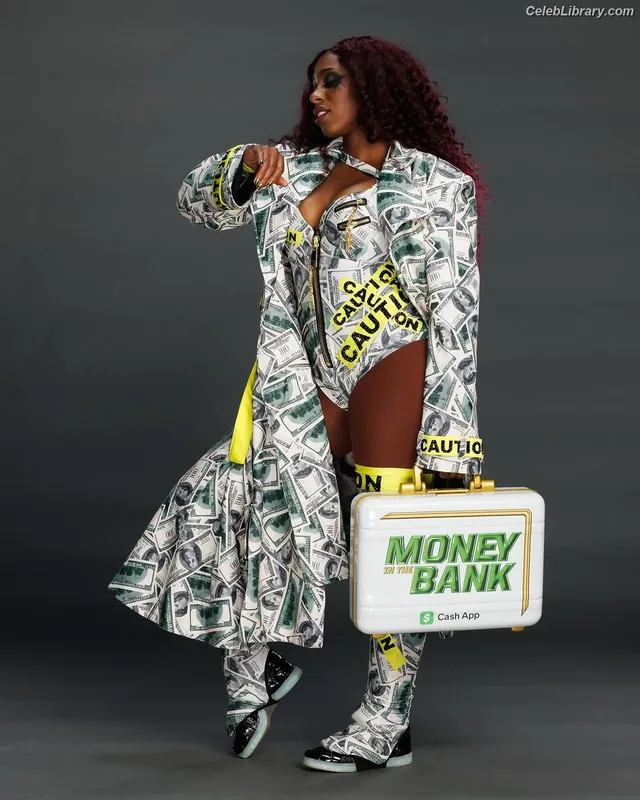 Trinity Fatu (Naomi) photo 19 of 404