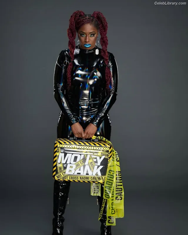 Trinity Fatu (Naomi) photo 2 of 404