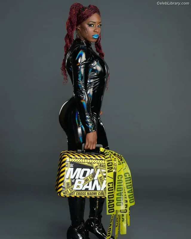 Trinity Fatu (Naomi) photo 10 of 404