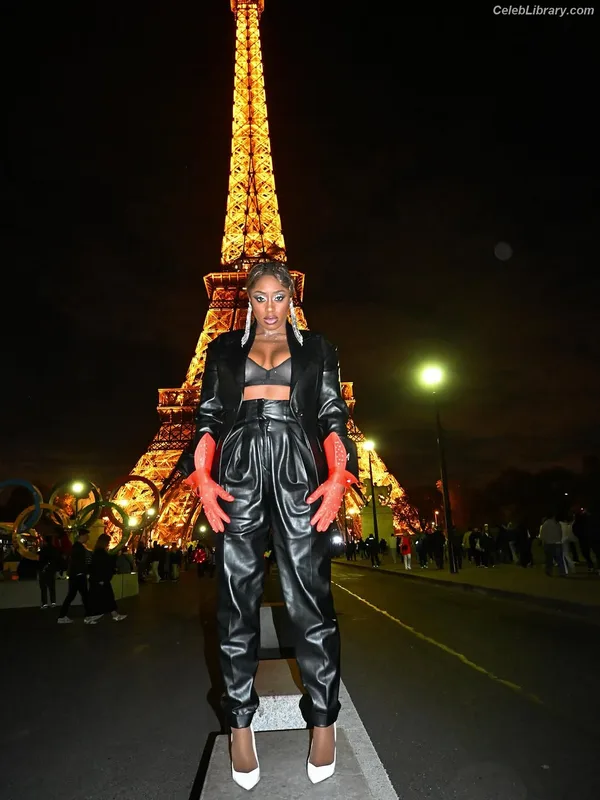 Trinity Fatu (Naomi) photo 14 of 404