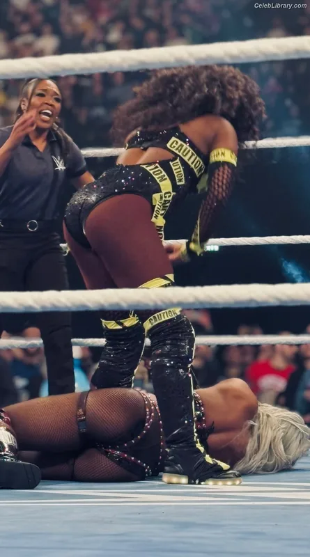 Trinity Fatu (Naomi) photo 18 of 404