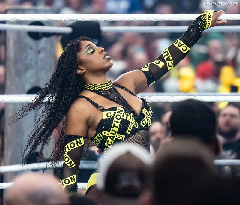 Trinity Fatu (Naomi) photo 19 of 404