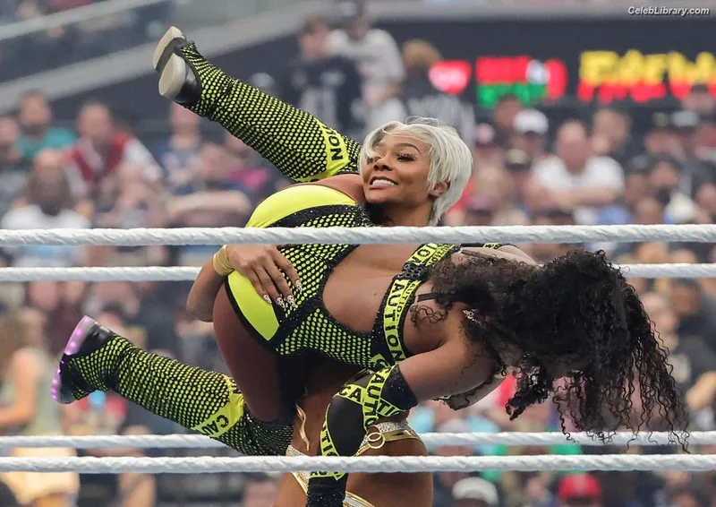 Trinity Fatu (Naomi) photo 8 of 404