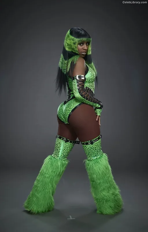 Trinity Fatu (Naomi) photo 1 of 404