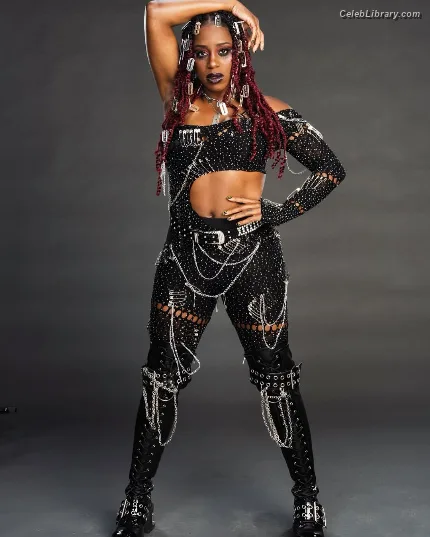 Trinity Fatu (Naomi) photo 5 of 404