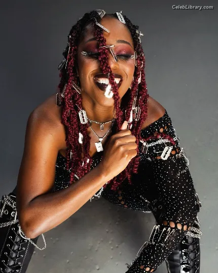 Trinity Fatu (Naomi) photo 8 of 404
