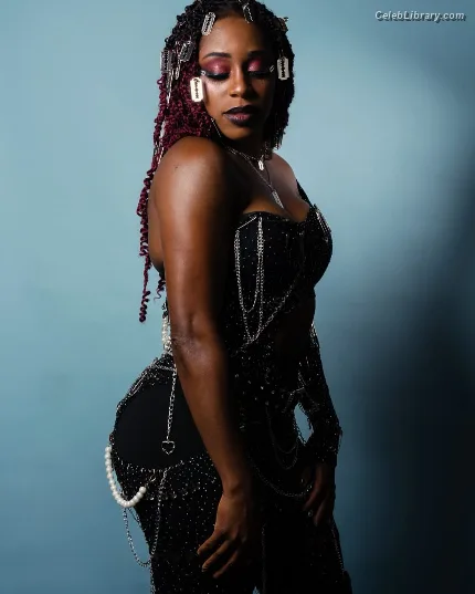 Trinity Fatu (Naomi) photo 10 of 404