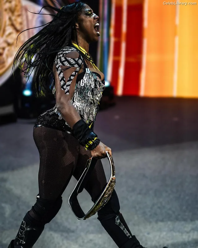 Trinity Fatu (Naomi) photo 17 of 404