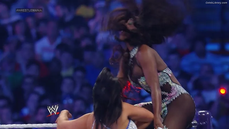 Trinity Fatu (Naomi) photo 1 of 404