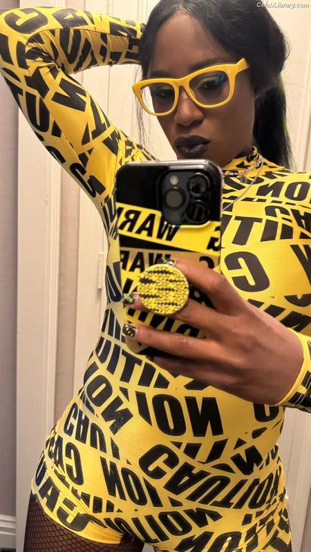 Trinity Fatu (Naomi) photo 14 of 404