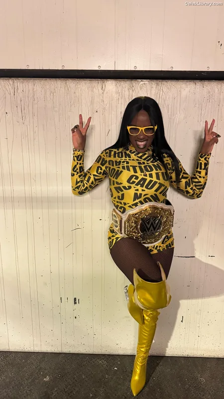 Trinity Fatu (Naomi) photo 16 of 404
