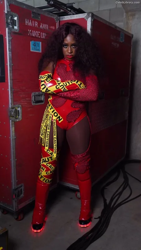 Trinity Fatu (Naomi) photo 8 of 404