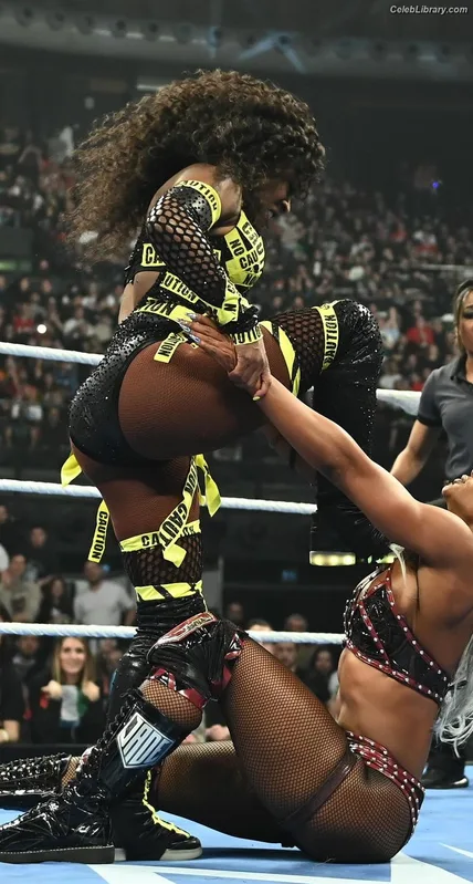 Trinity Fatu (Naomi) photo 15 of 404