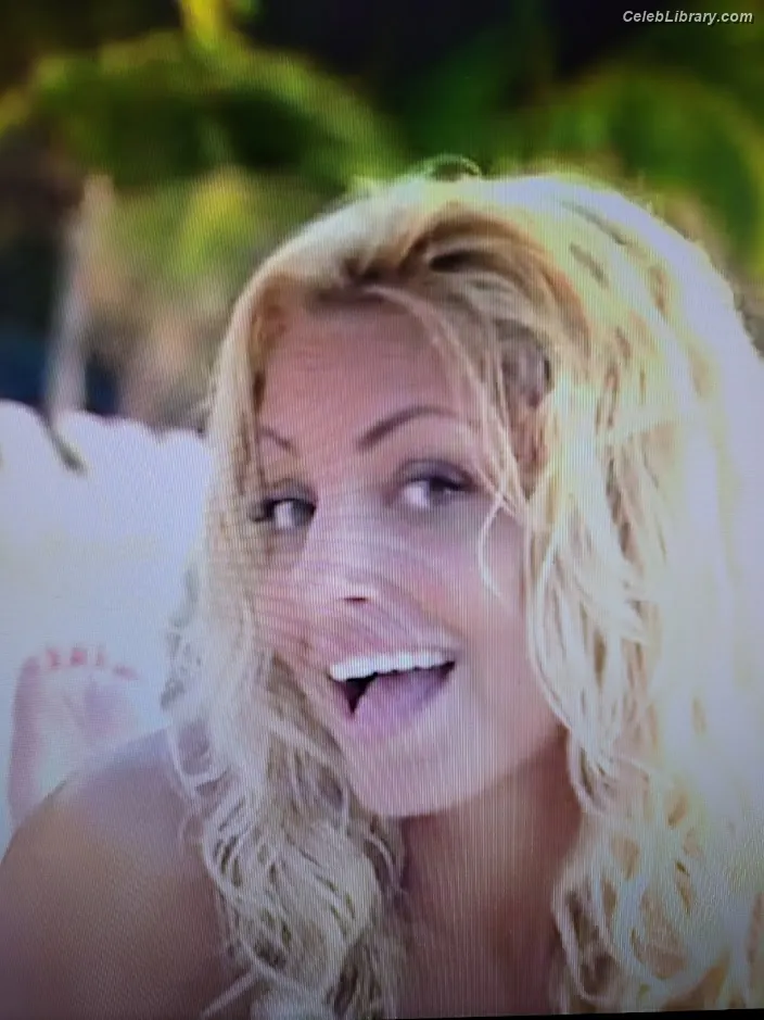 Trish Stratus photo 18 of 1622
