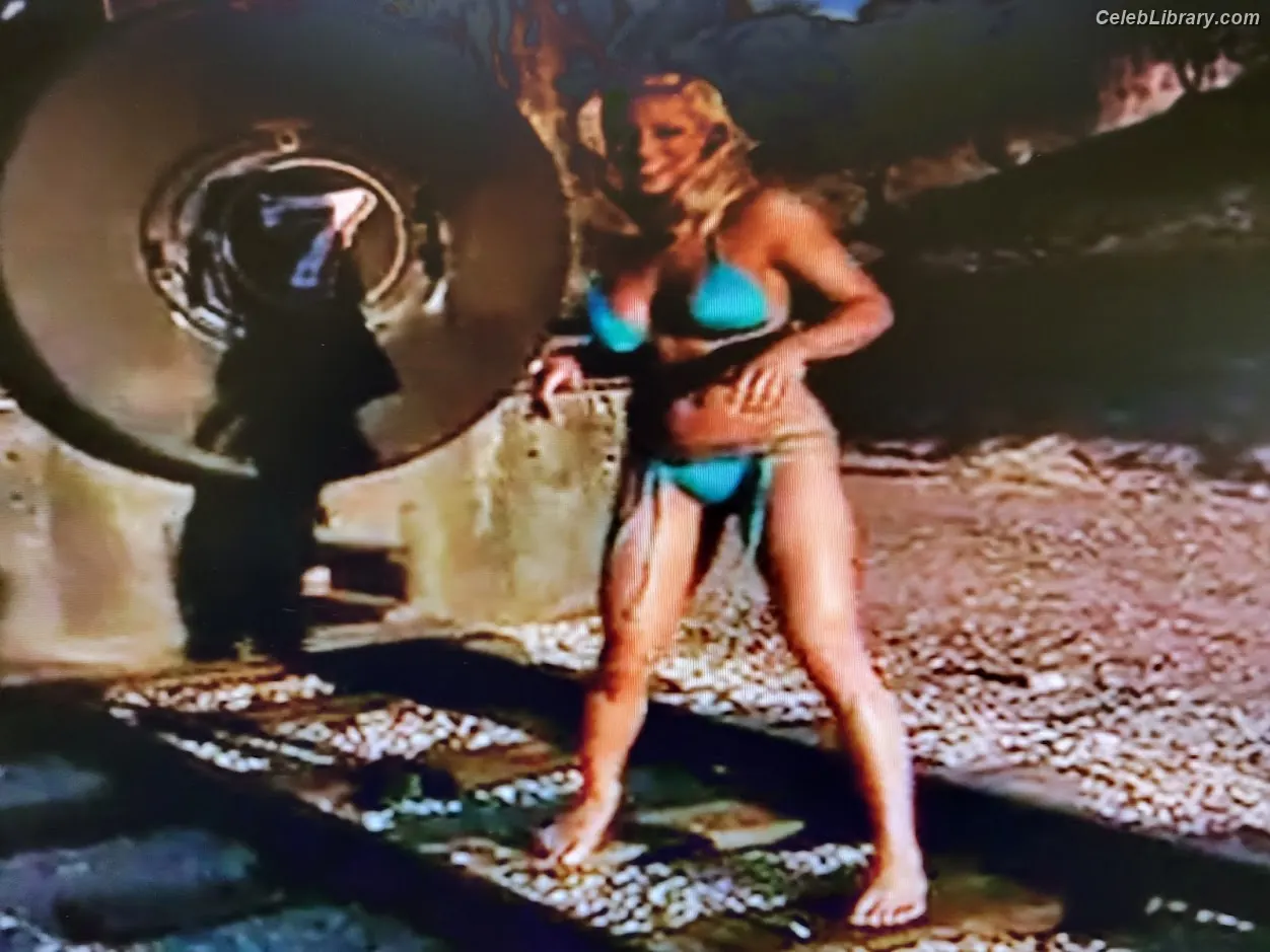 Trish Stratus photo 5 of 1622