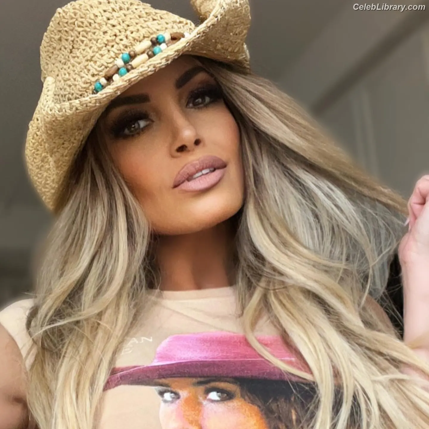 Trish Stratus photo 6 of 1622