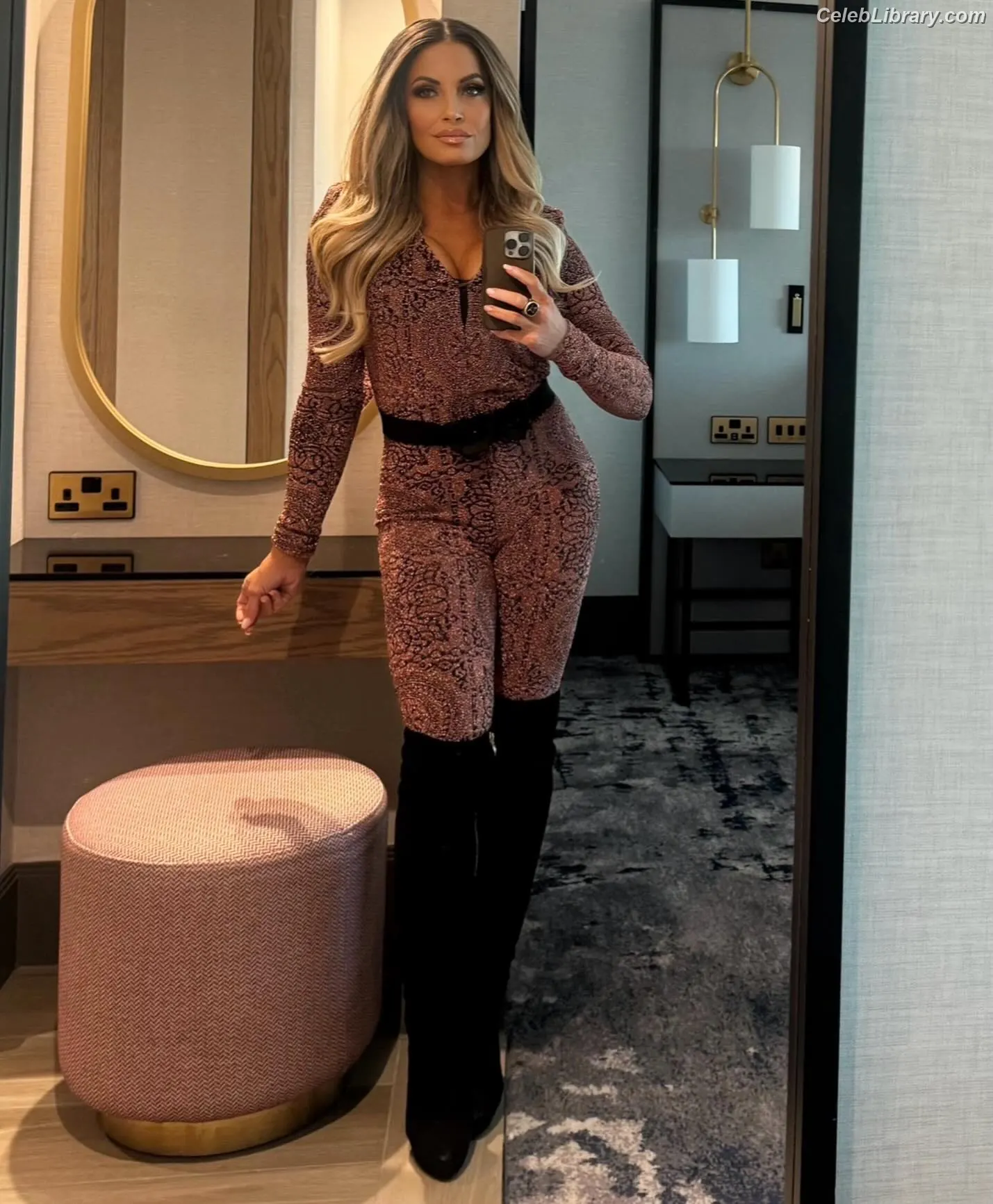 Trish Stratus photo 2 of 1622