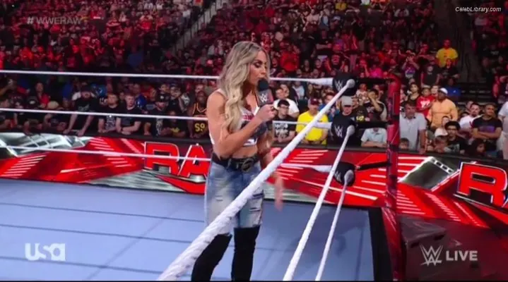 Trish Stratus photo 17 of 1622