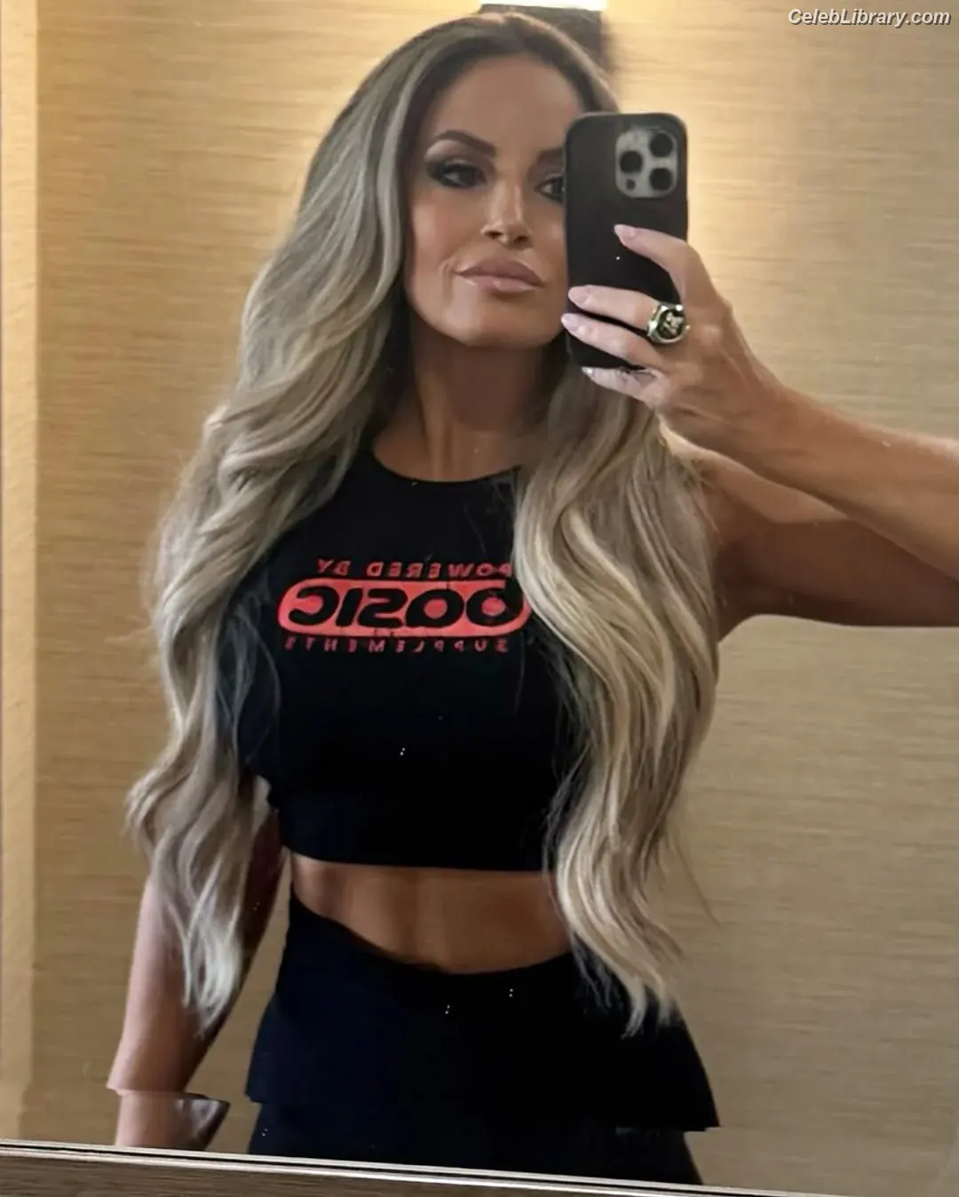 Trish Stratus photo 21 of 1622