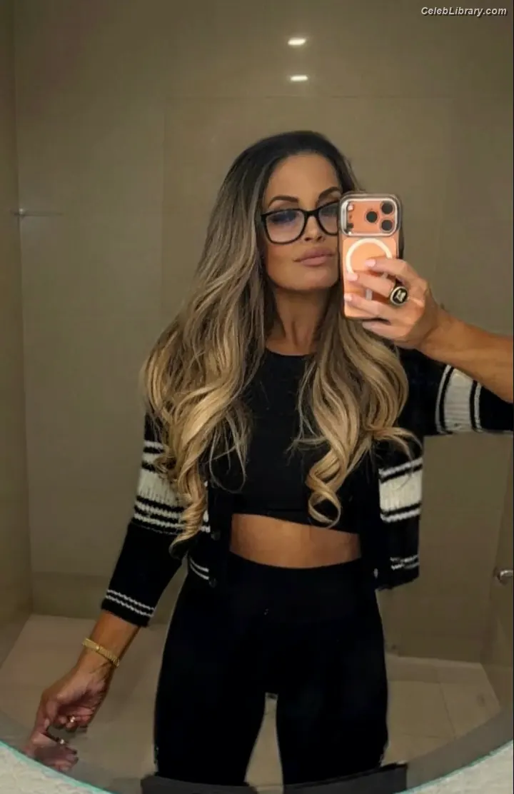 Trish Stratus photo 8 of 1622
