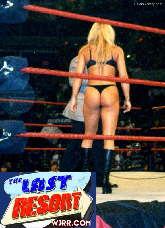 Trish Stratus photo 7 of 1611