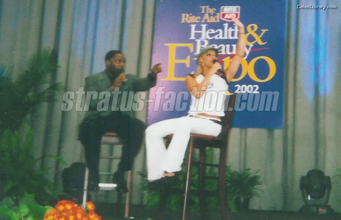 Trish Stratus photo 1 of 1611