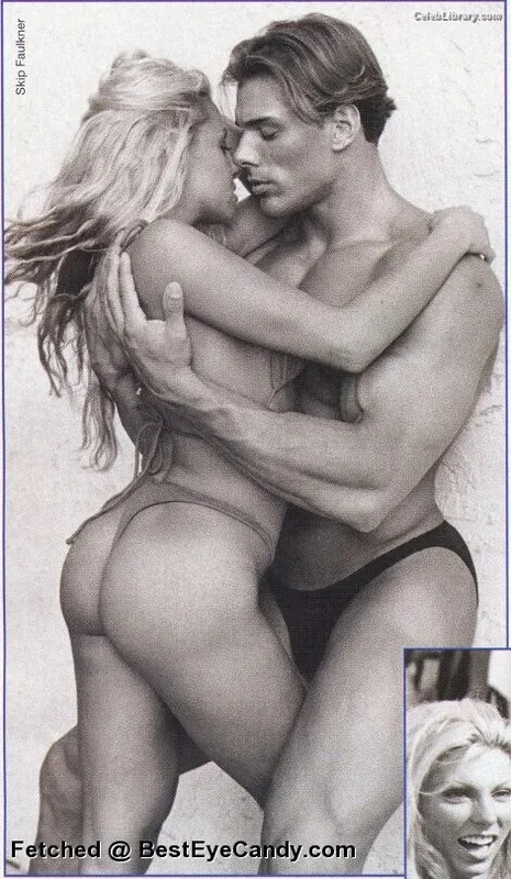 Trish Stratus photo 13 of 1611