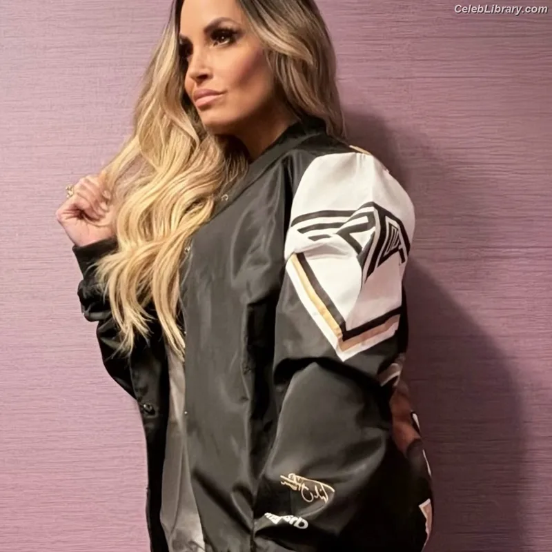 Trish Stratus photo 7 of 1611