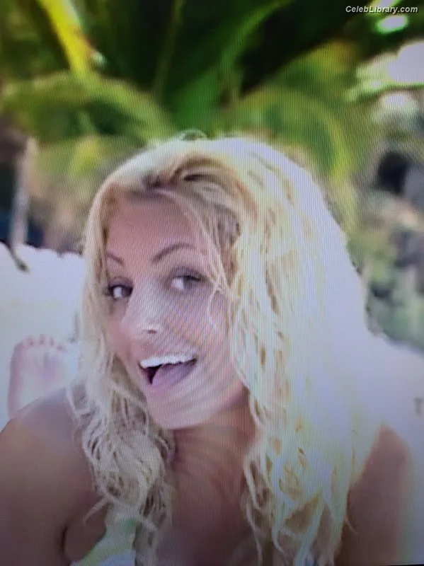 Trish Stratus photo 10 of 1611