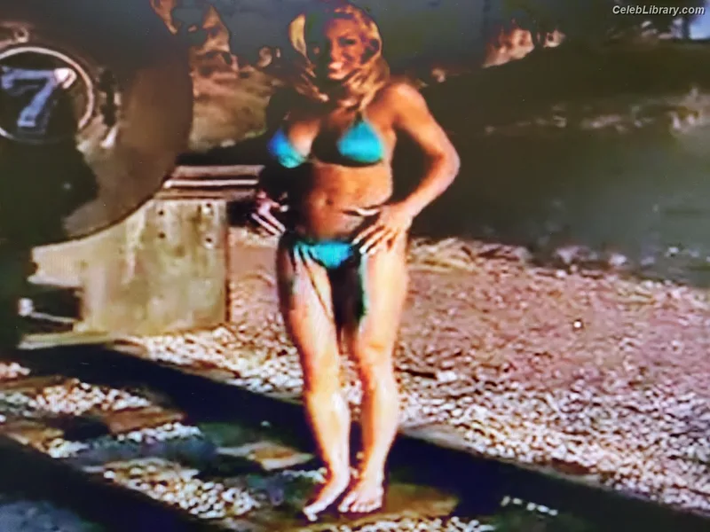 Trish Stratus photo 6 of 1611
