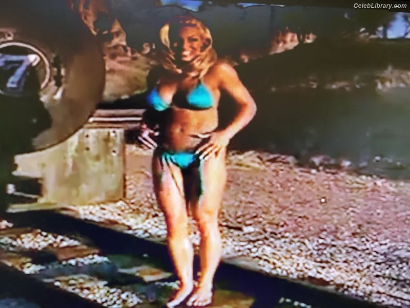 Trish Stratus photo 7 of 1611