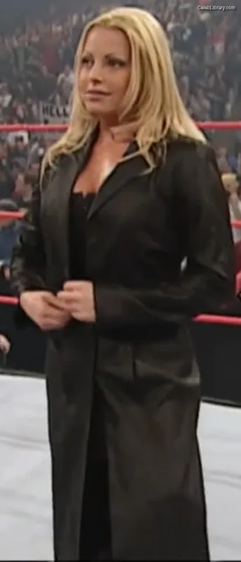Trish Stratus photo 18 of 1611