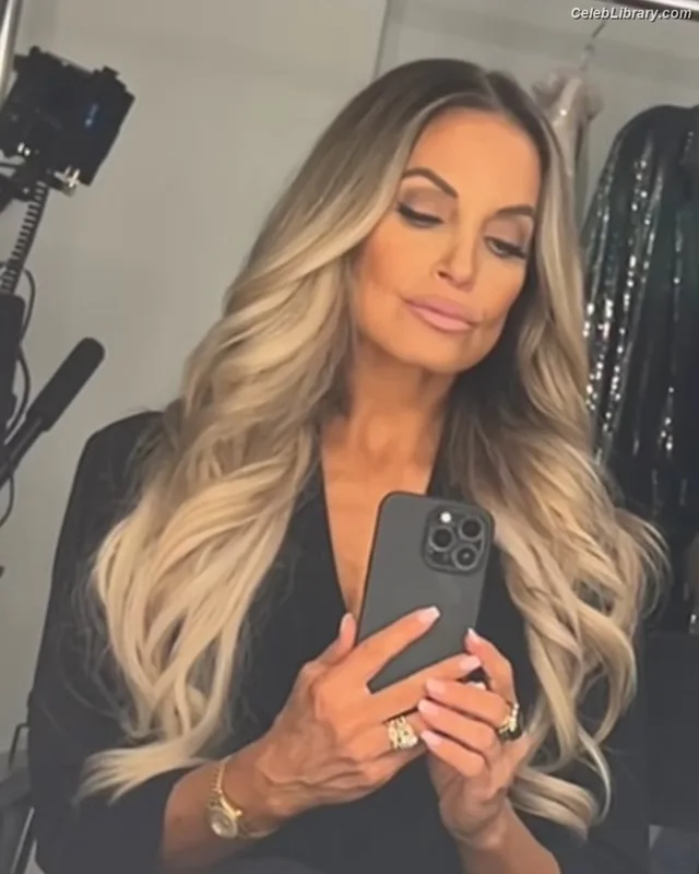 Trish Stratus photo 19 of 1611