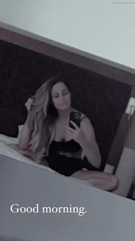 Trish Stratus photo 20 of 1611