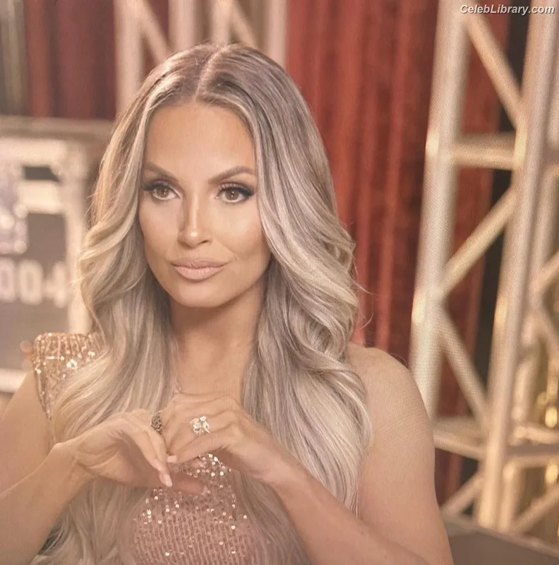 Trish Stratus photo 21 of 1611