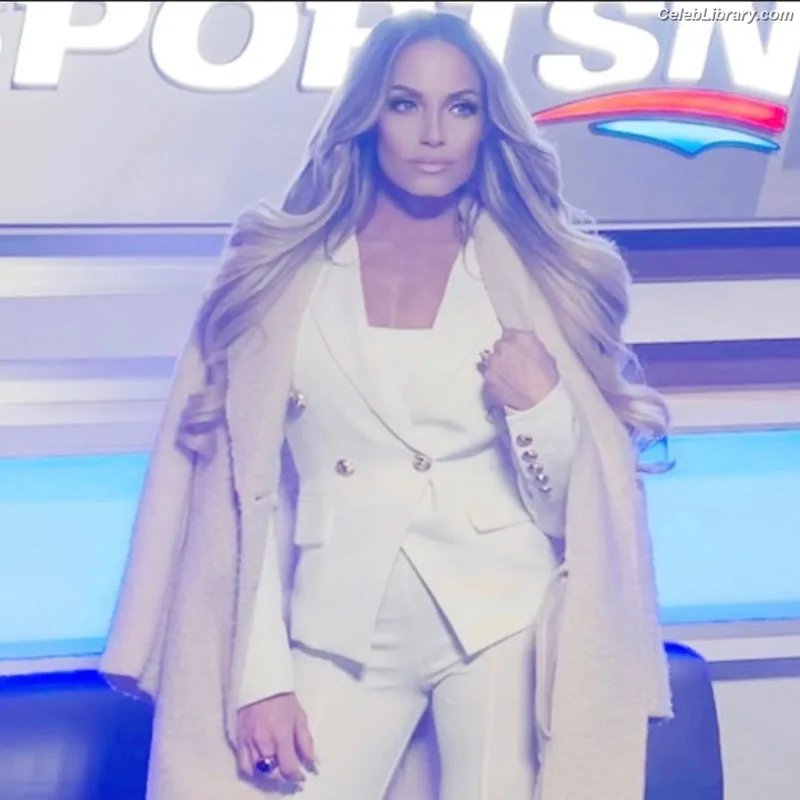 Trish Stratus photo 14 of 1611