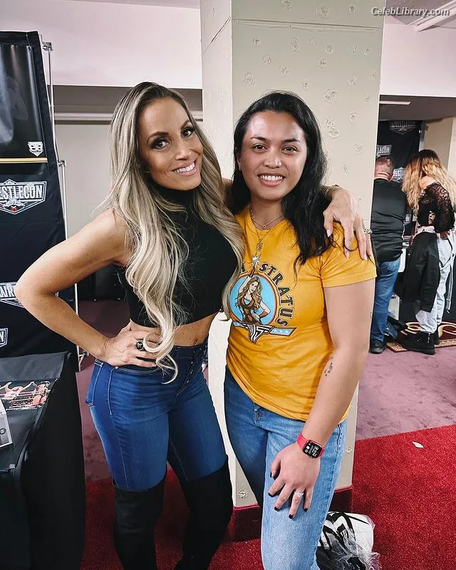 Trish Stratus photo 4 of 1611