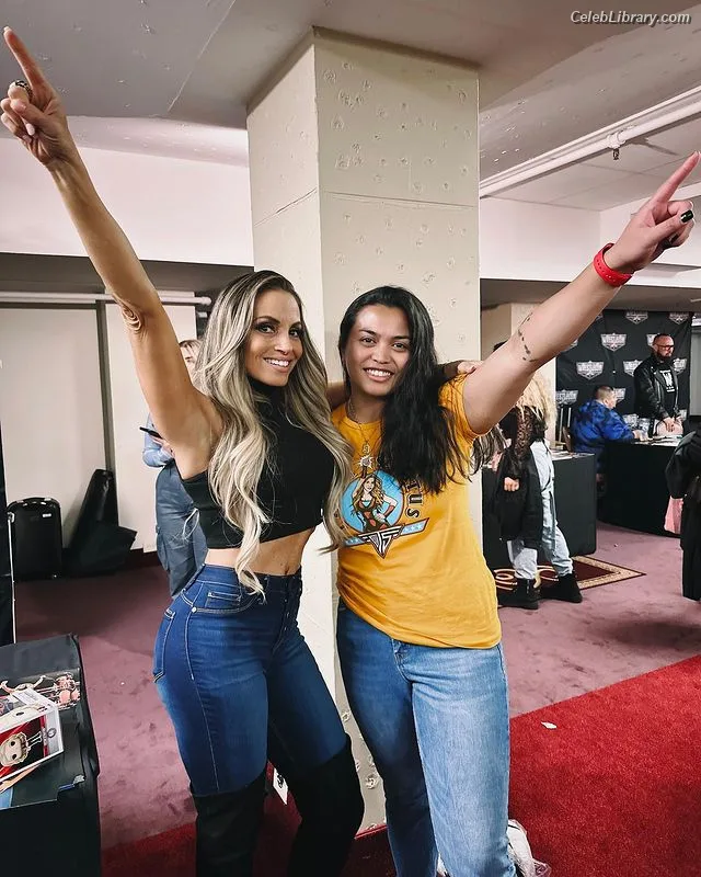 Trish Stratus photo 9 of 1611