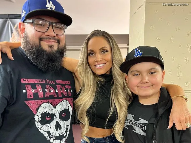 Trish Stratus photo 14 of 1611