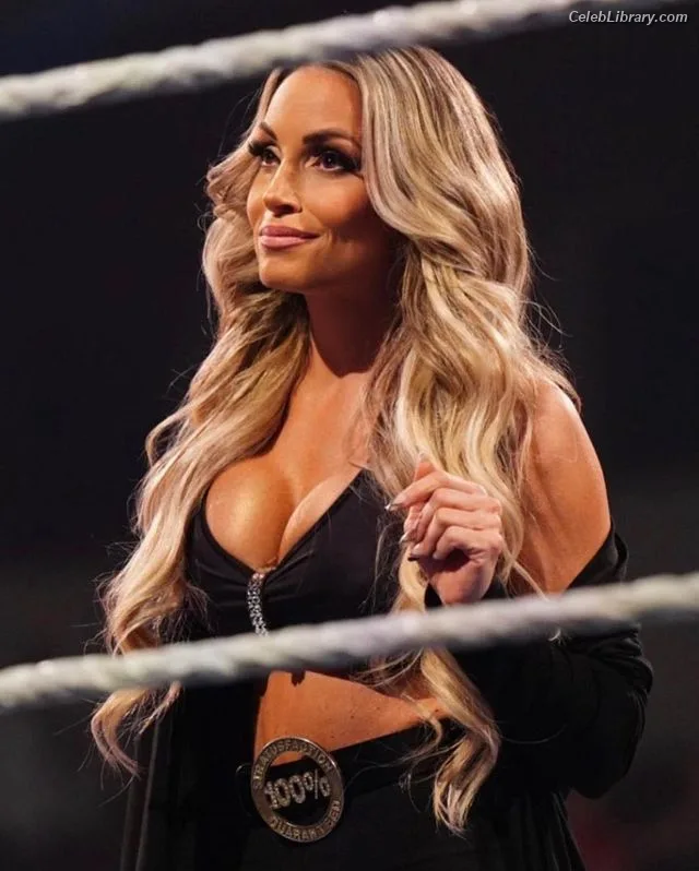 Trish Stratus photo 13 of 1611