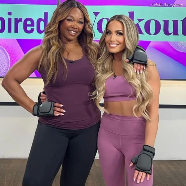 Trish Stratus photo 2 of 1611
