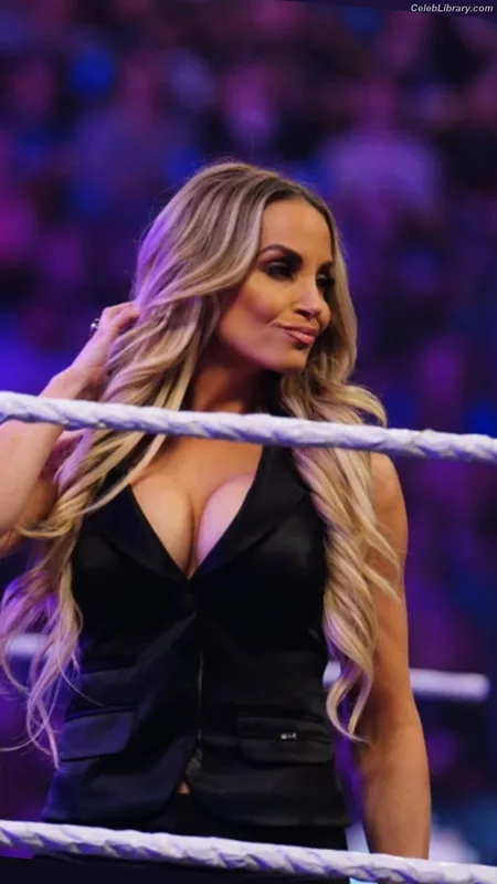 Trish Stratus photo 6 of 1611