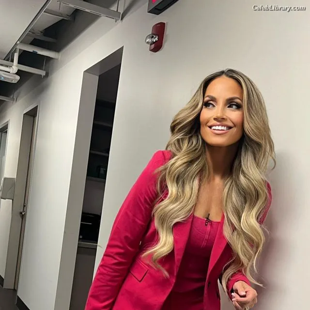 Trish Stratus photo 7 of 1611