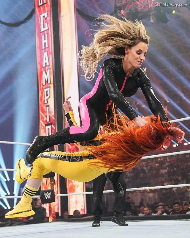 Trish Stratus photo 15 of 1611