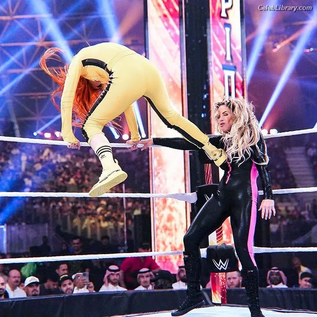 Trish Stratus photo 17 of 1611