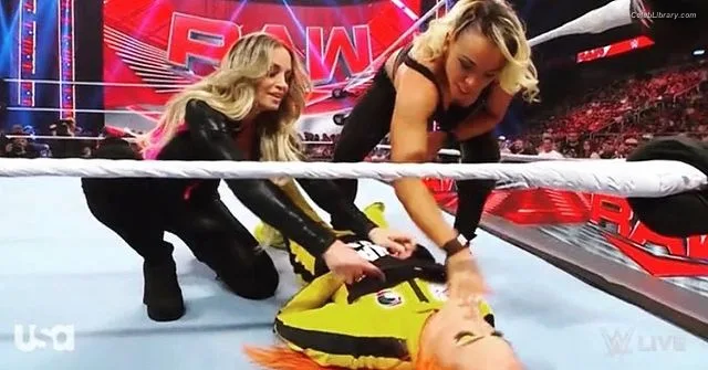 Trish Stratus photo 18 of 1611
