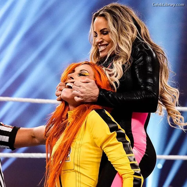 Trish Stratus photo 21 of 1611